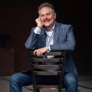 Meet your Posher, Larry